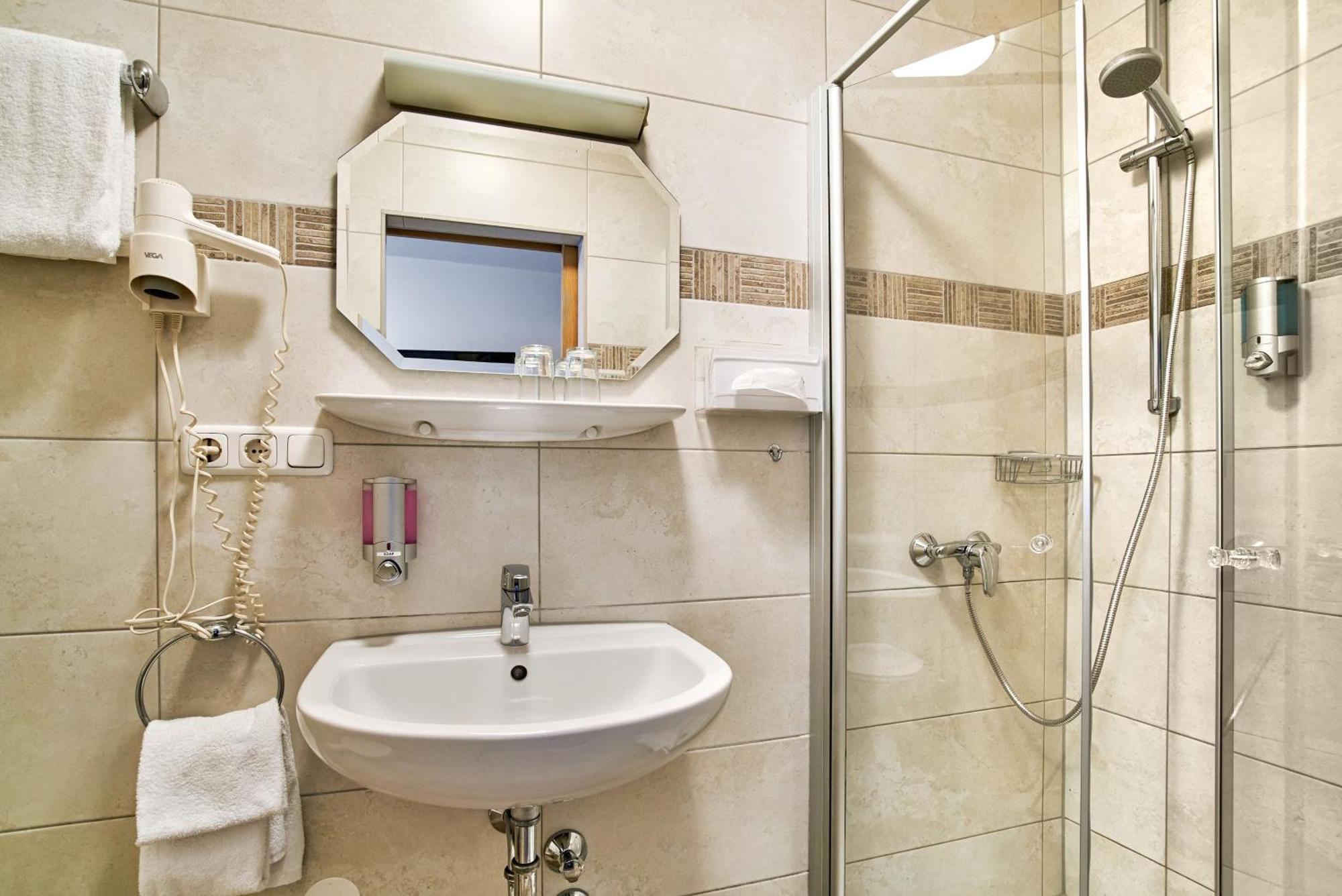 Gigl Hotel 3*